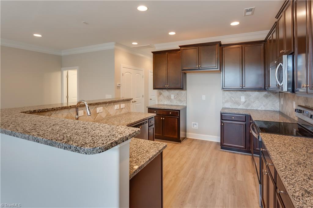 4323 Holstein Drive High Point, NC 27265 - Photo 9 of 27