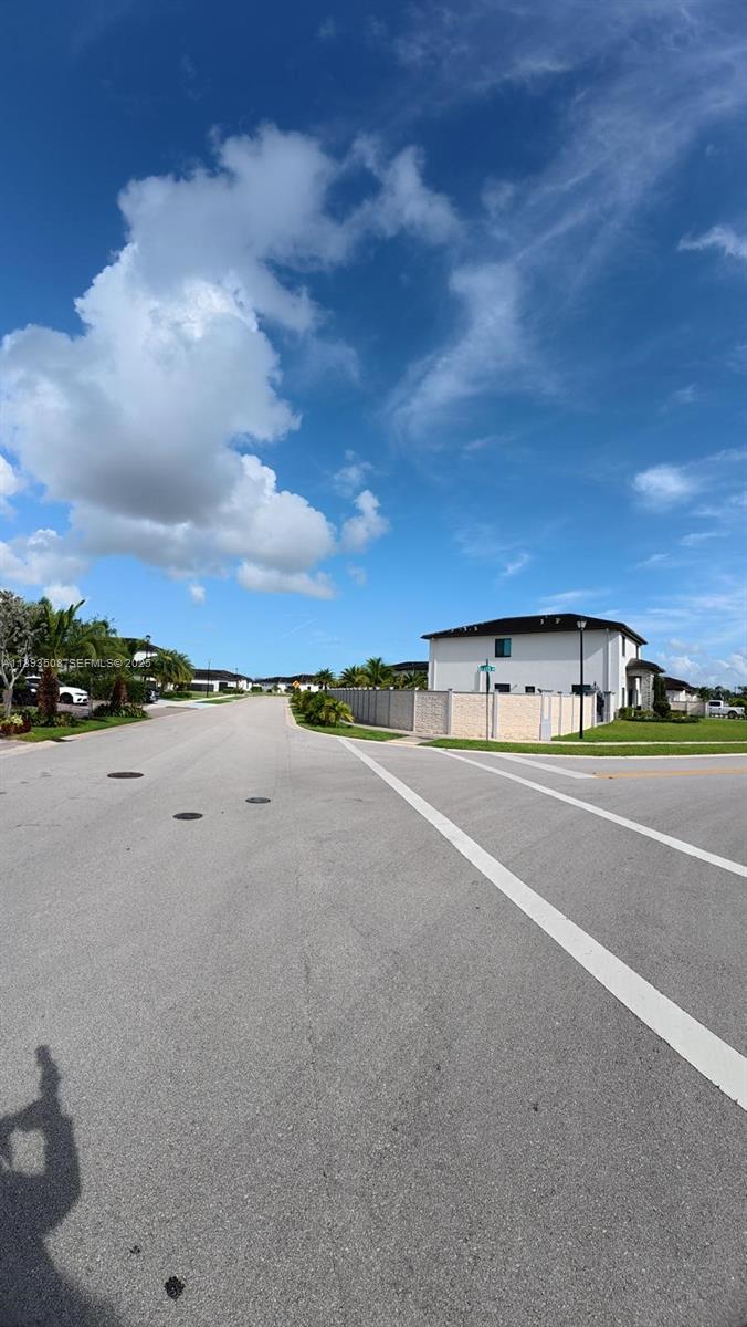 18964 Southwest 135th Avenue Miami, FL 33177 - Photo 37 of 39 a view of a city
