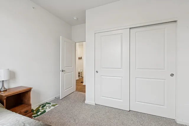 $359,900 | 952 Darwin Street, North Aurora, IL 60542