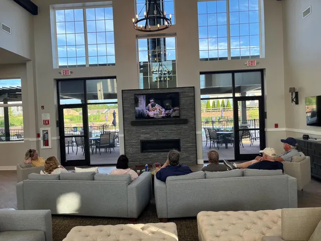 $359,900 | 952 Darwin Street, North Aurora, IL 60542