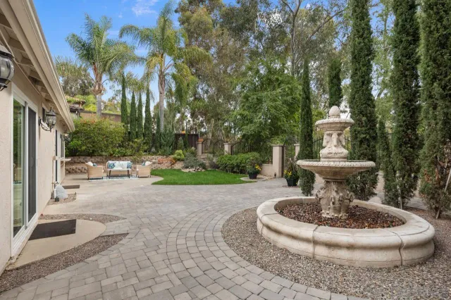 $1,275,000 | 11837 La Colina Road, San Diego, CA 92131