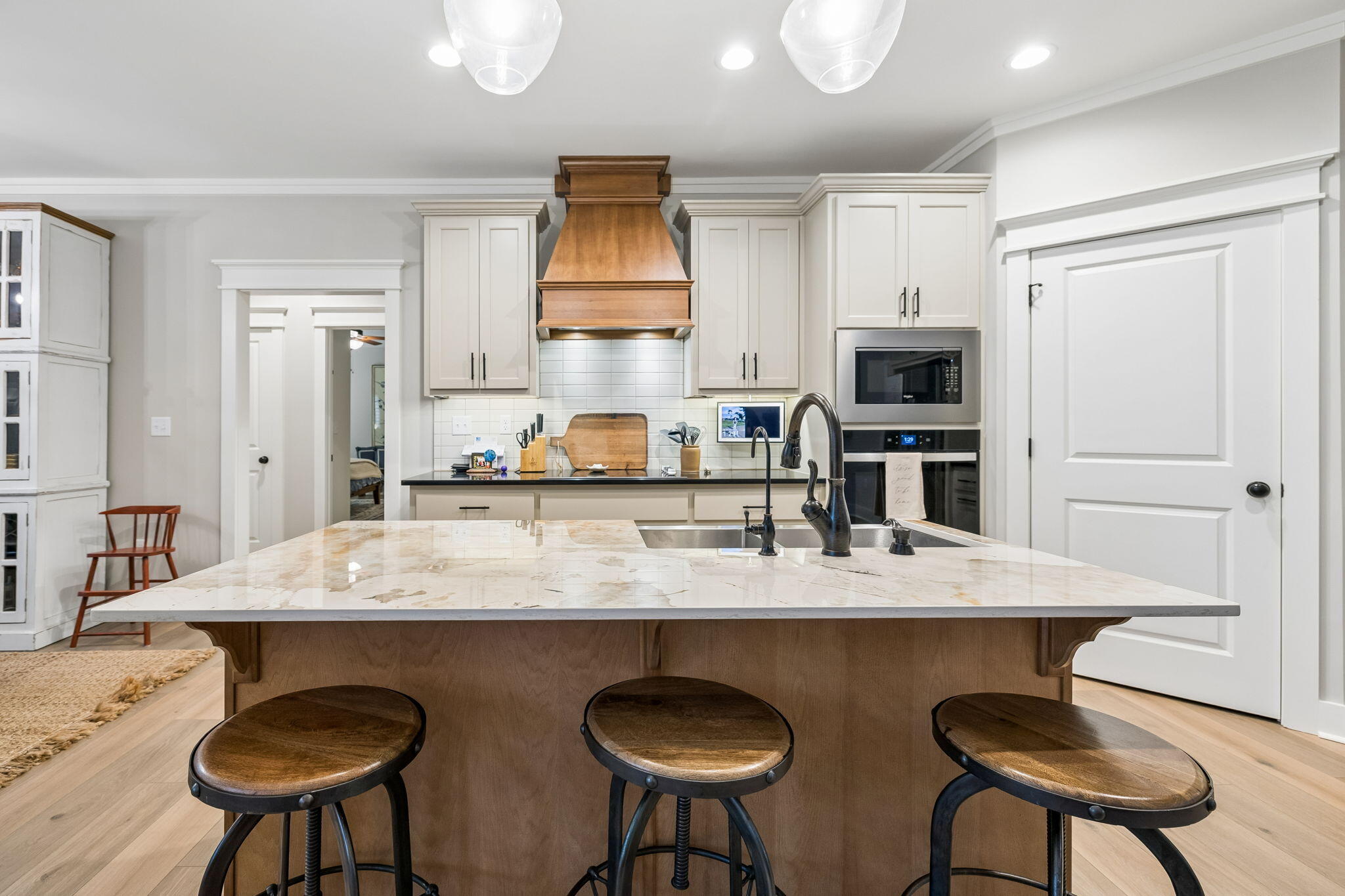 715 Walden View Road Signal Mountain, TN 37377 - Photo 16 of 88 16-715 Walden Vw Rd Signal Mountain - 01