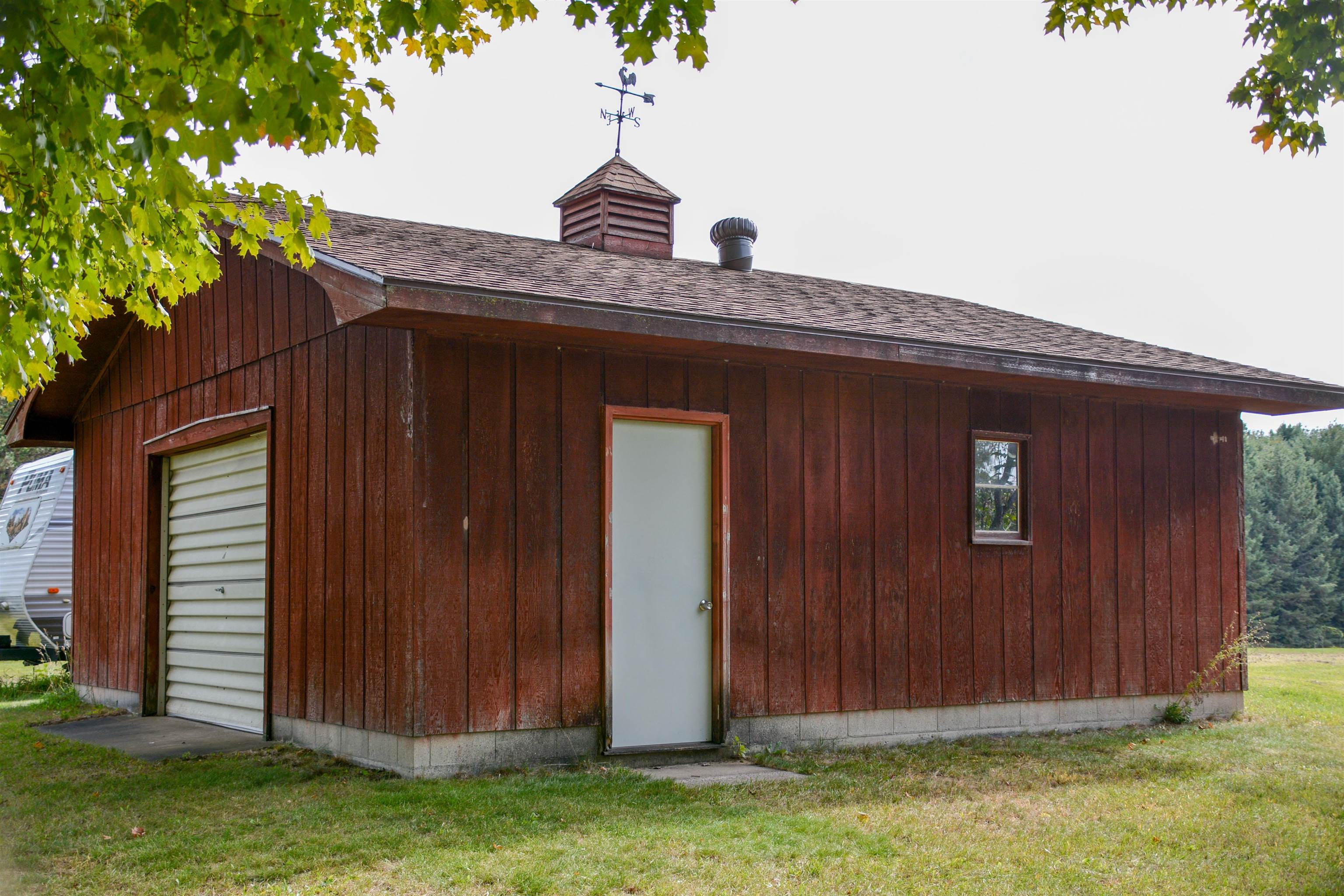6691 North Long Lake Road Traverse City, MI 49685 - Photo 14 of 45