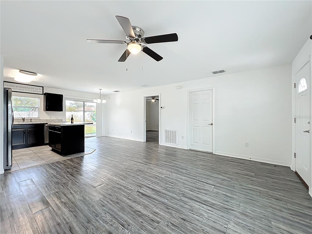 3897 Southwest 169th Ln Road Ocala, FL 34473 - Photo 10 of 45