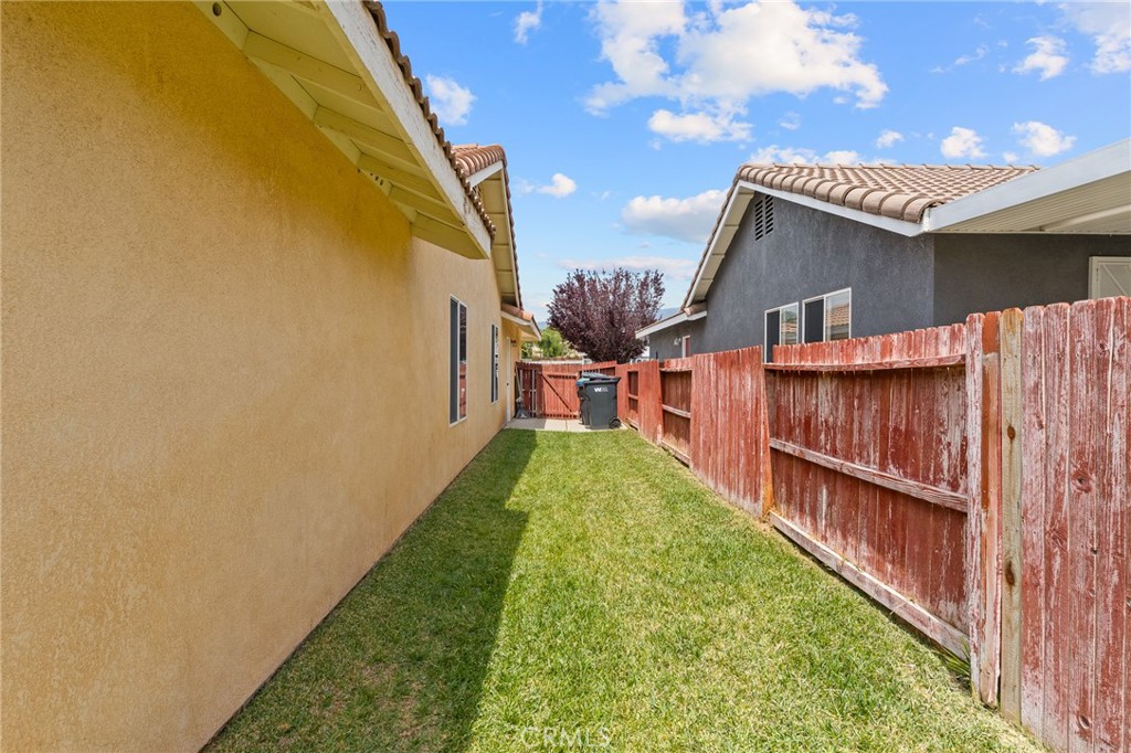533 Heidi Circle Beaumont, CA 92223 - Photo 27 of 37 a view of house with backyard