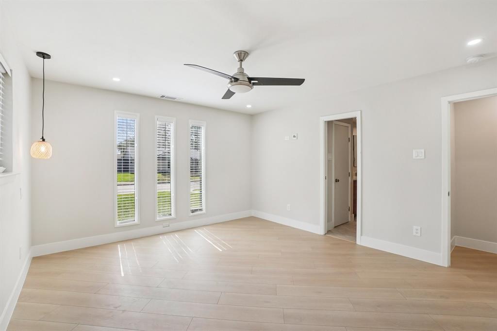 3237 Timberview Road Dallas, TX 75229 - Photo 14 of 30 En suite bath and walk-in closet access from primary