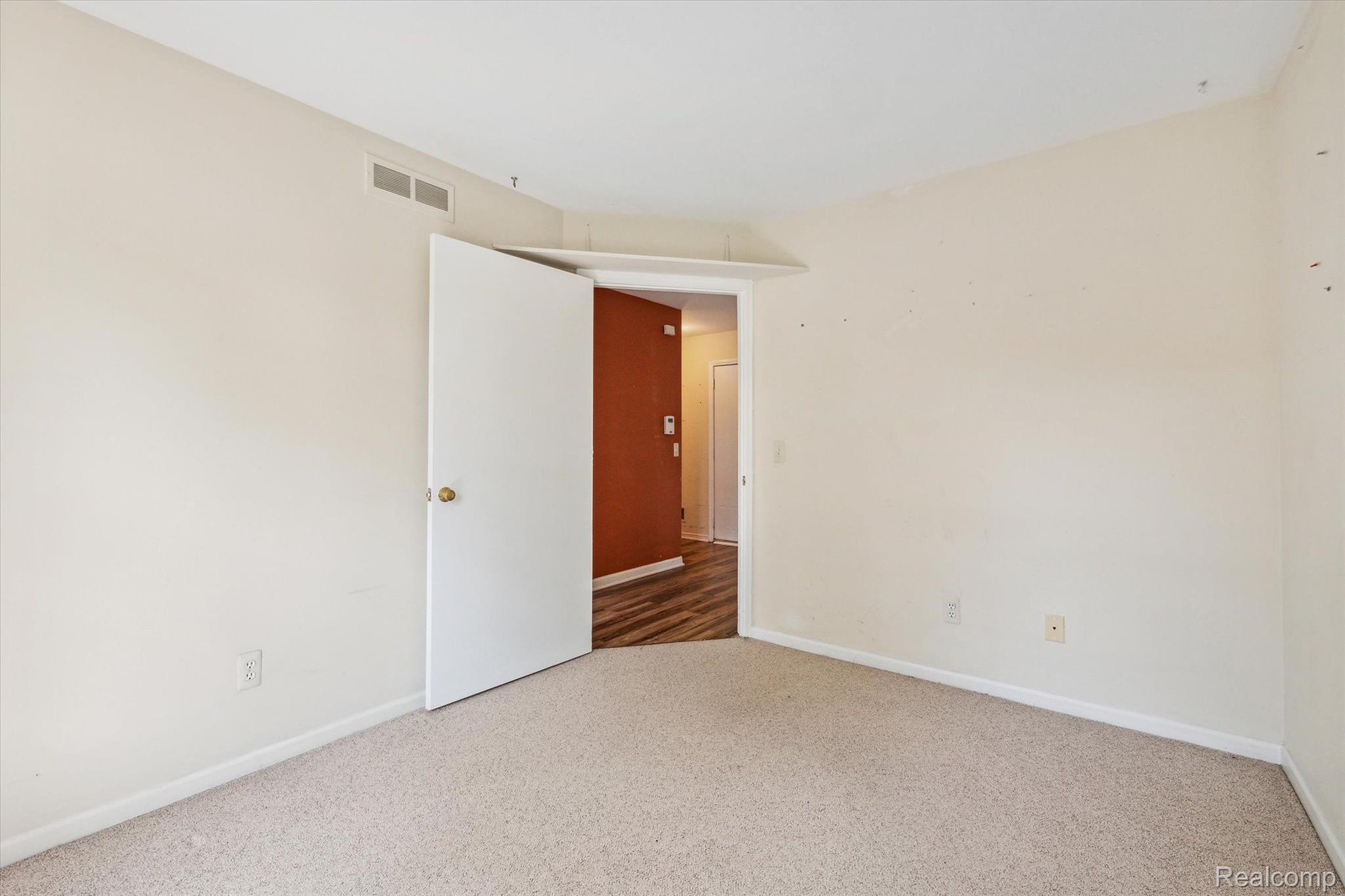 3267 Fairgrove Terrace Rochester, MI 48309 - Photo 26 of 54 Gallery Image 26