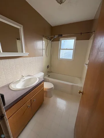 $219,500 | 1402 4th Street South, Moorhead, MN 56560