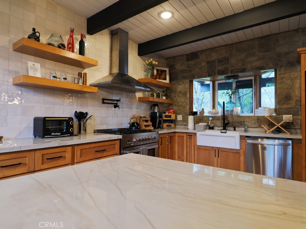 28596 North Bay Road Lake Arrowhead, CA 92352 - Photo 33 of 69