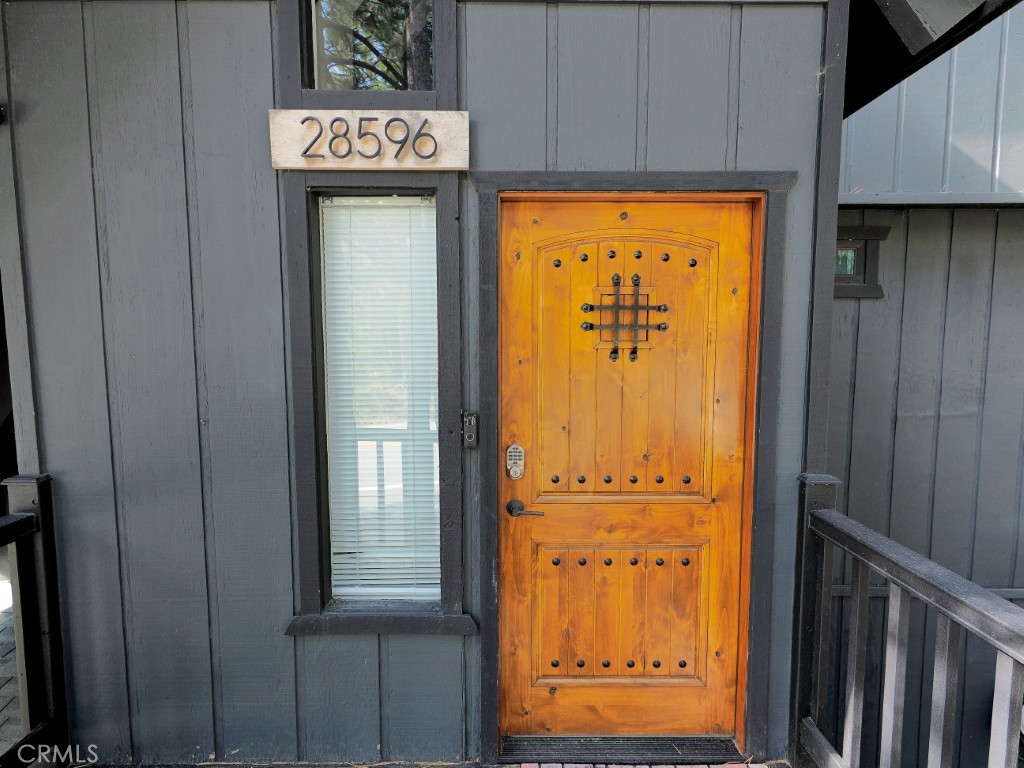 28596 North Bay Road Lake Arrowhead, CA 92352 - Photo 7 of 69