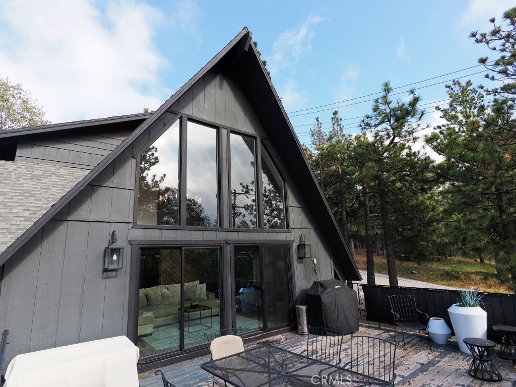 28596 North Bay Road Lake Arrowhead, CA 92352 - Photo 9 of 69