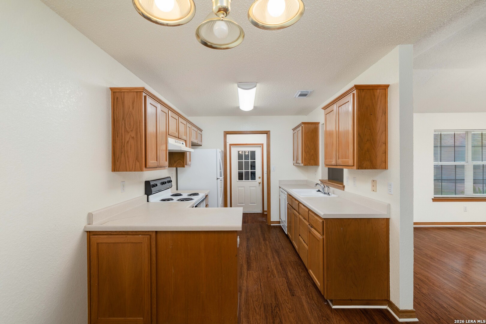2740 Maple Tree Road New Braunfels, TX 78130 - Photo 9 of 26 Gallery Image 9