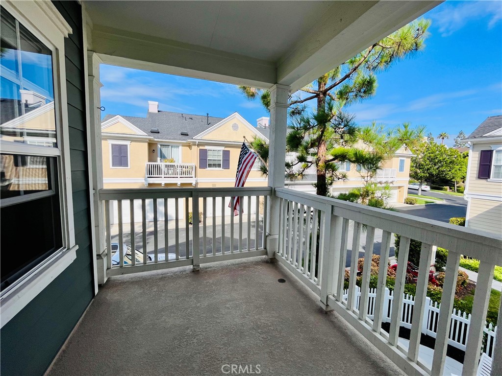 60 Strawflower Street Ladera Ranch, CA 92694 - Photo 5 of 22 a view of a house with a porch