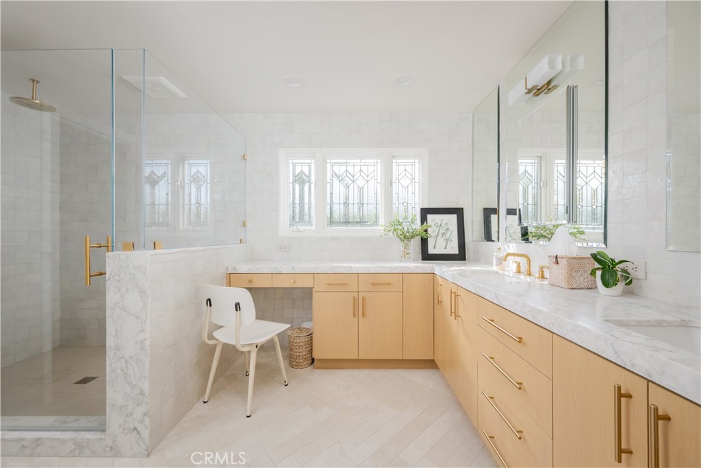 2001 Agnes Road Manhattan Beach, CA 90266 - Photo 16 of 22