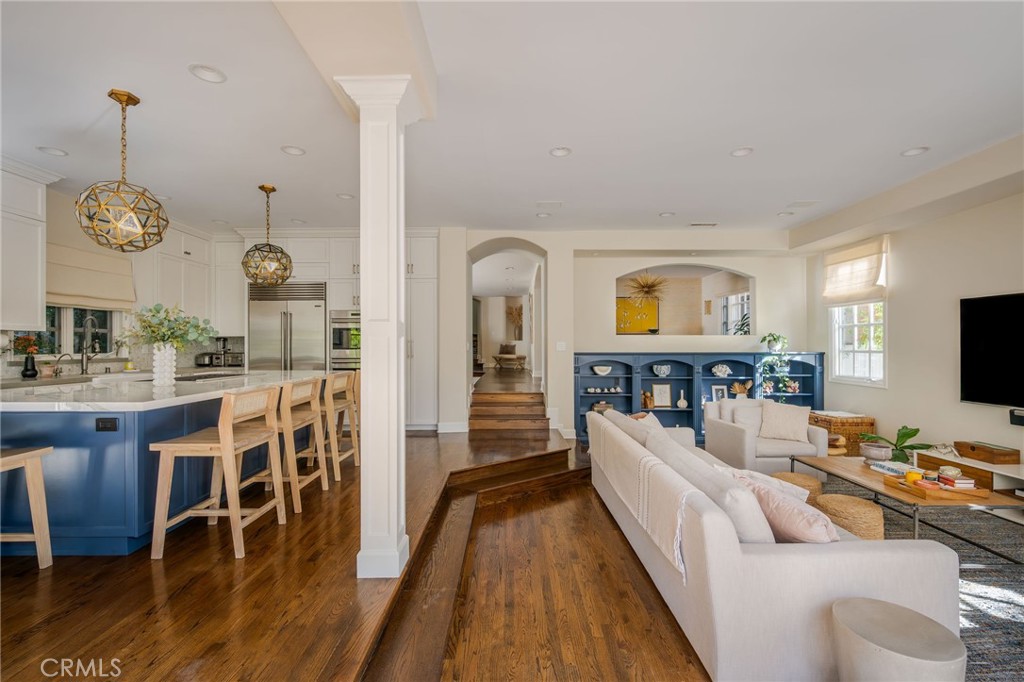 2001 Agnes Road Manhattan Beach, CA 90266 - Photo 7 of 22