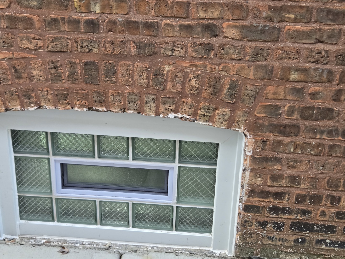 10047 South Calumet Avenue Chicago, IL 60628 - Photo 31 of 32 a view of a brick wall