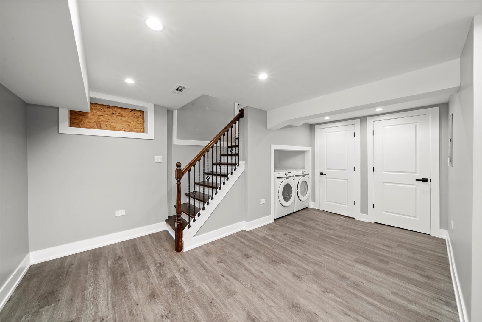10047 South Calumet Avenue Chicago, IL 60628 - Photo 10 of 32 a view of an entryway with wooden floor