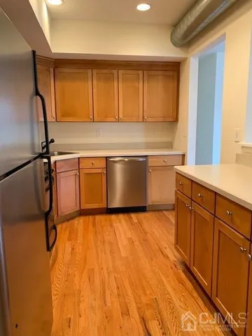$2,850 | 541 Middlesex Avenue, Unit 1, Metuchen, NJ 08840