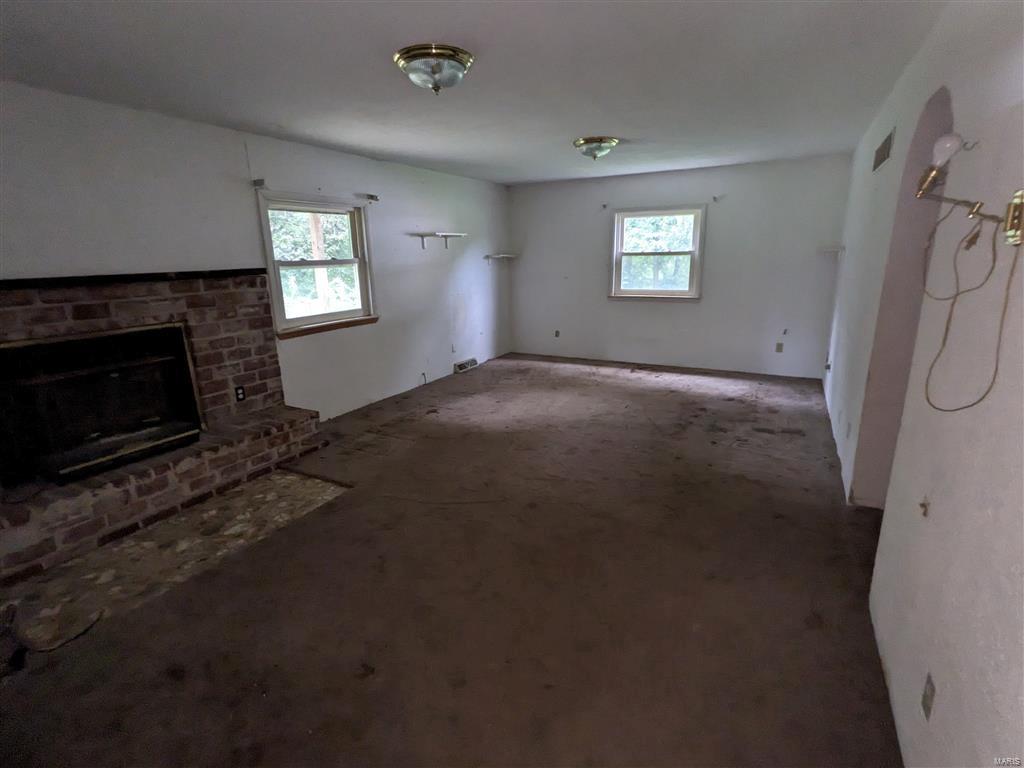 8331 Old Lebanon Troy Road Troy, IL 62294 - Photo 18 of 21