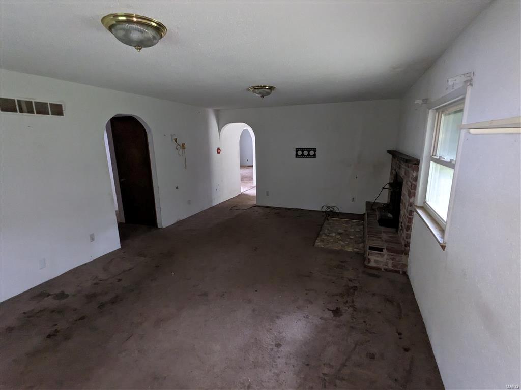 8331 Old Lebanon Troy Road Troy, IL 62294 - Photo 19 of 21