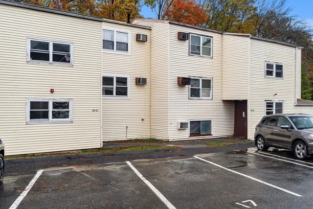 $219,900 | 20 Mason Court, Unit 20, Amesbury, MA 01913