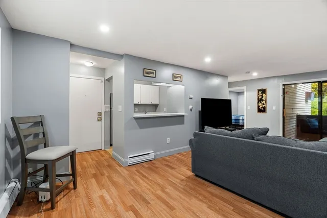 $219,900 | 20 Mason Court, Unit 20, Amesbury, MA 01913