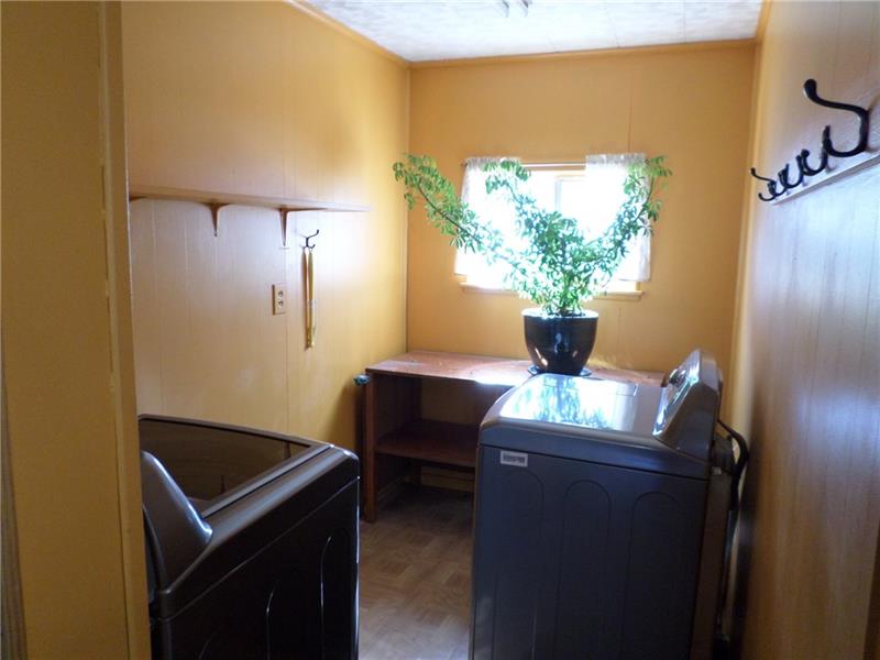 115 Oak Forest Road Brave, PA 15316 - Photo 17 of 21