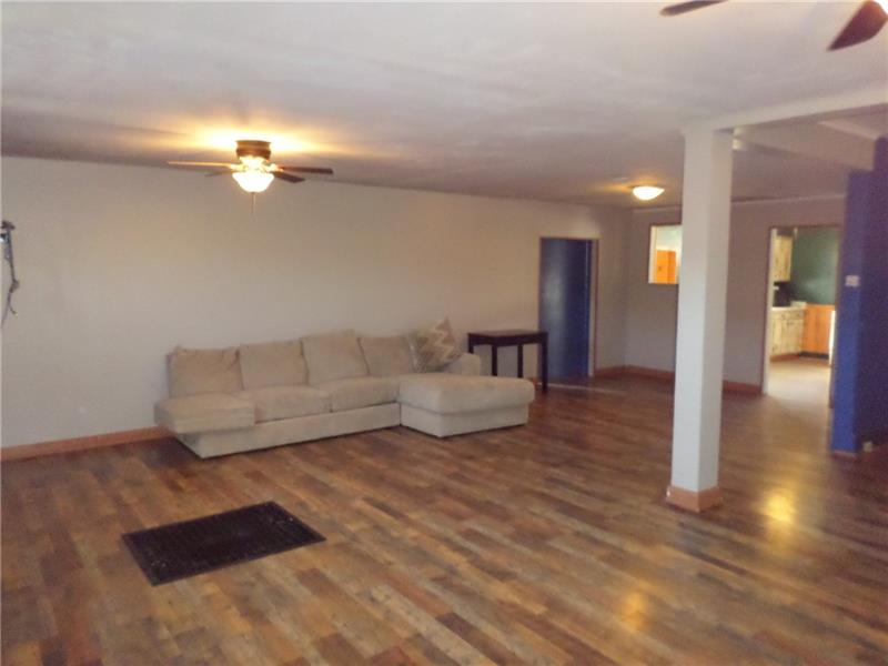 115 Oak Forest Road Brave, PA 15316 - Photo 5 of 21