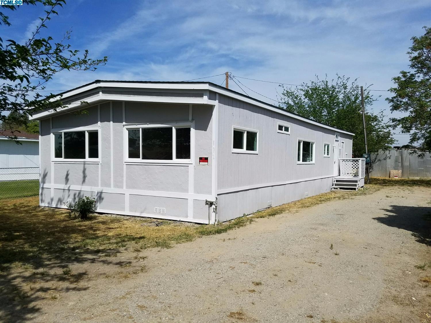 172 South Newman Road Tipton, CA 93272 - Photo 1 of 16 Primary Photo