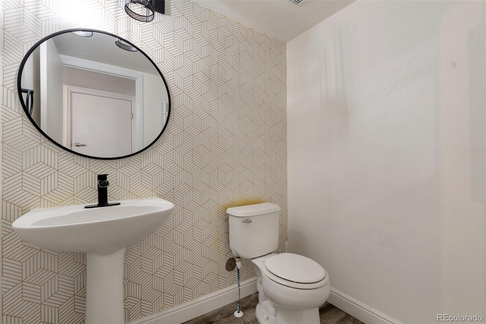 5128 Orleans Court Denver, CO 80249 - Photo 11 of 30