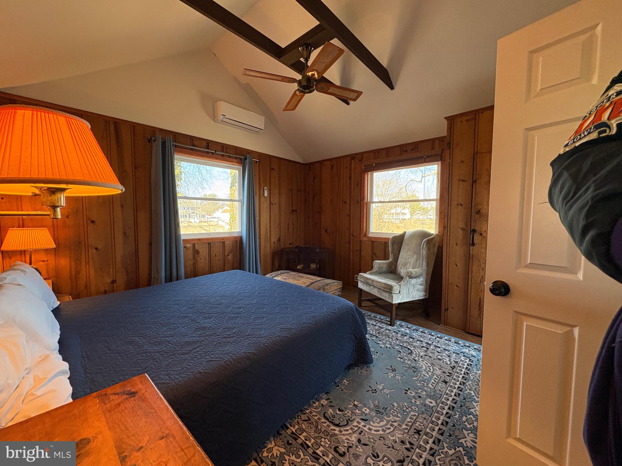 132 Club Road Pasadena, MD 21122 - Photo 13 of 29 Main bedroom on first level.
