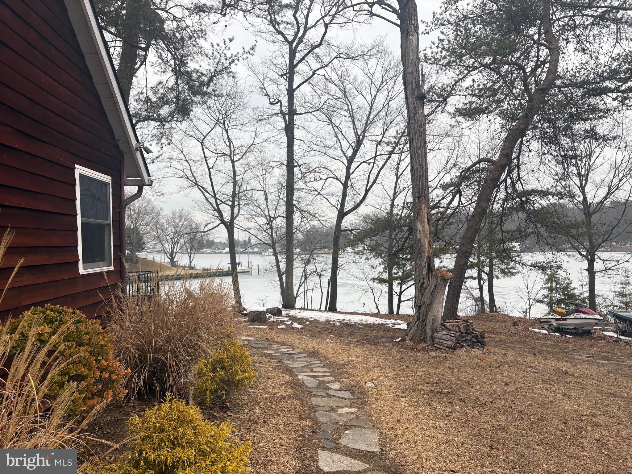 132 Club Road Pasadena, MD 21122 - Photo 4 of 29 Walk 50 feet to the water.
