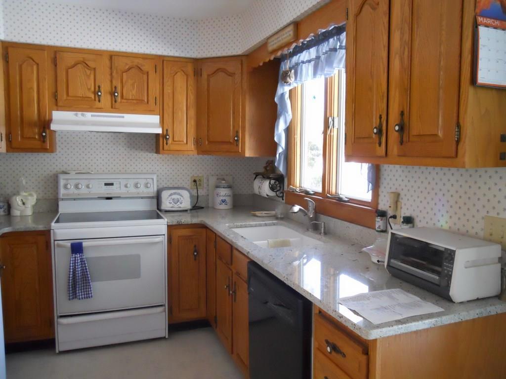 29 Gilbert Street Orono, ME 04473 - Photo 2 of 18 Kitchen