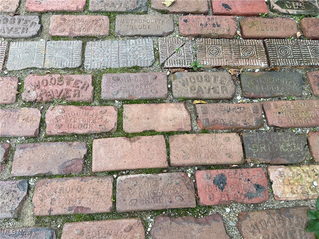 7660 Vandemark Road Lodi, OH 44254 - Photo 25 of 28 Reclaimed brick pavers