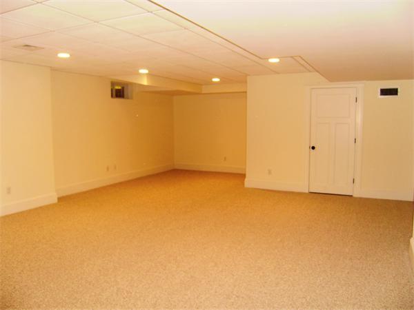 42 Clovelly Road Wellesley, MA 02481 - Photo 22 of 25 Gallery Image 22