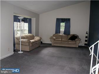 113 Oakmont Road Mount Laurel, NJ 08054 - Photo 3 of 12 Gallery Image 3