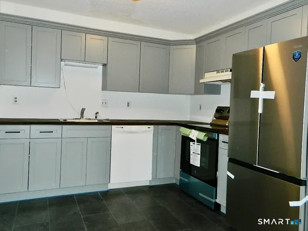 $1,950 | 75 Washington Avenue, Unit 2317, Hamden, CT 06518