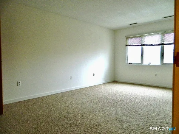 $1,950 | 75 Washington Avenue, Unit 2317, Hamden, CT 06518