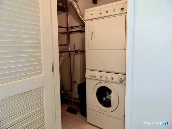 $1,950 | 75 Washington Avenue, Unit 2317, Hamden, CT 06518