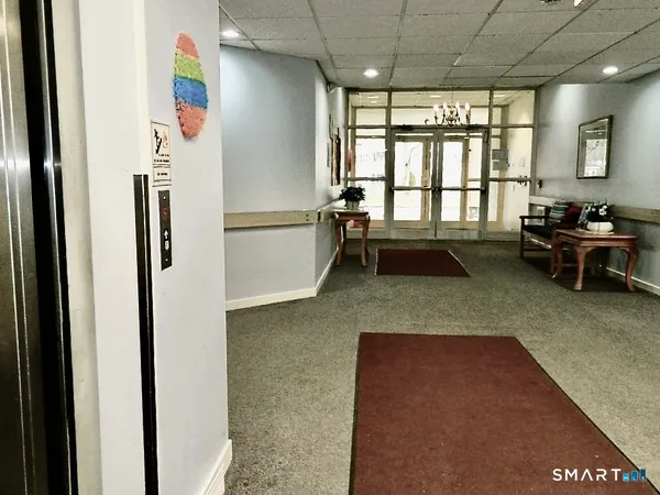 $1,950 | 75 Washington Avenue, Unit 2317, Hamden, CT 06518