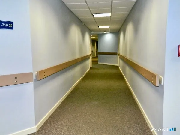 $1,950 | 75 Washington Avenue, Unit 2317, Hamden, CT 06518
