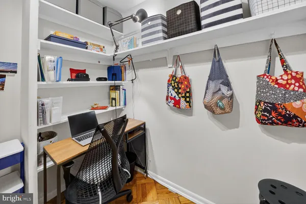$165,000 | 1801 Clydesdale Place Northwest, Unit 323, Washington, DC 20009