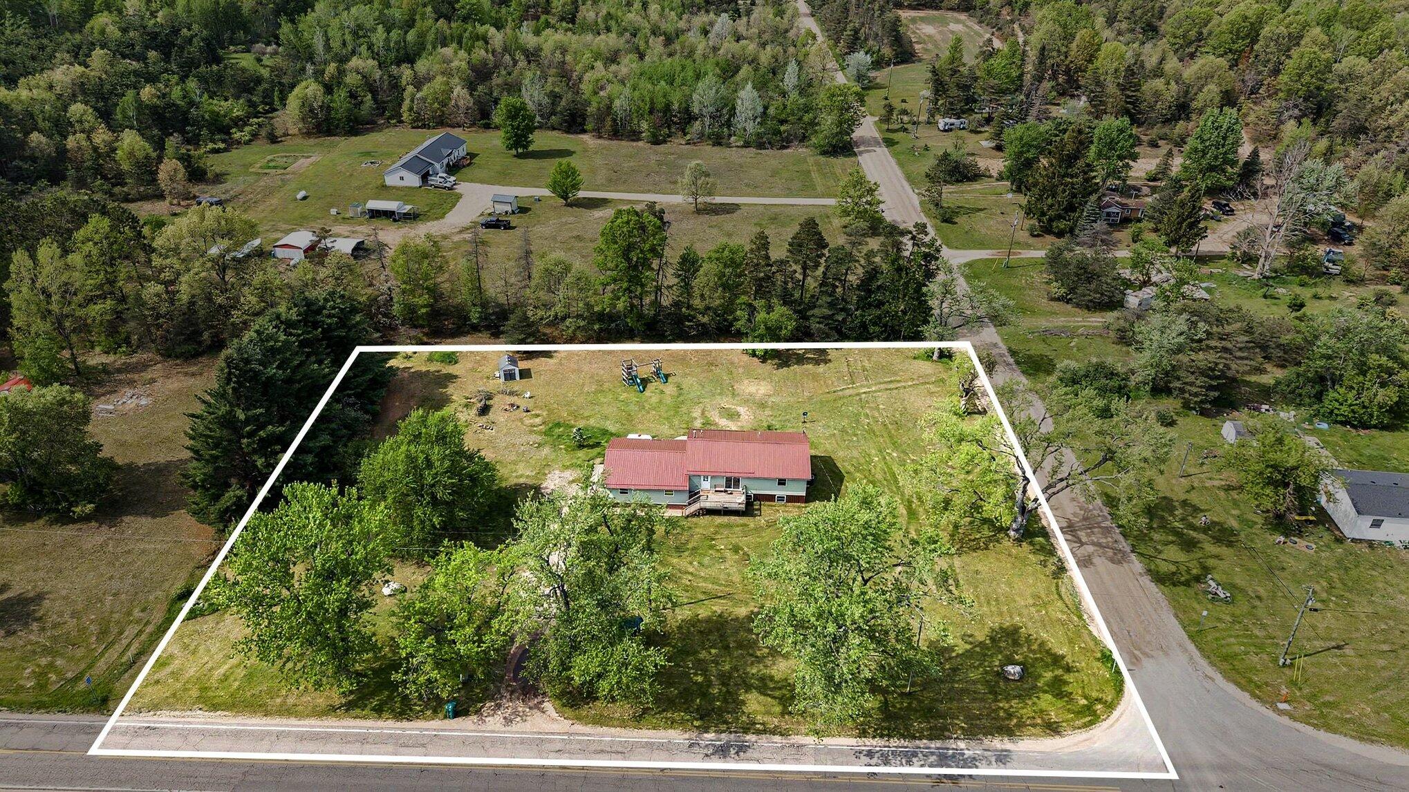 6022 13 Mile Road Remus, MI 49340 - Photo 1 of 26 006_file_5863
