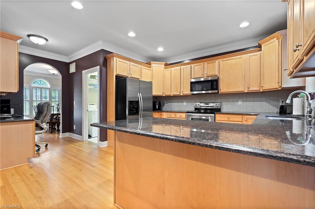 5651 Farmstead Road Pfafftown, NC 27040 - Photo 10 of 50 Gallery Image 10