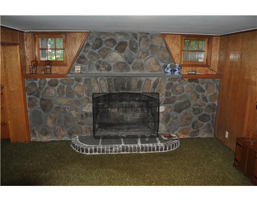 107 Theresa Street Woonsocket, RI 02895 - Photo 5 of 8 Living Room.