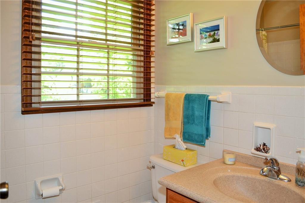 6233 Cromwell Road Indianapolis, IN 46250 - Photo 11 of 24 Gallery Image 11