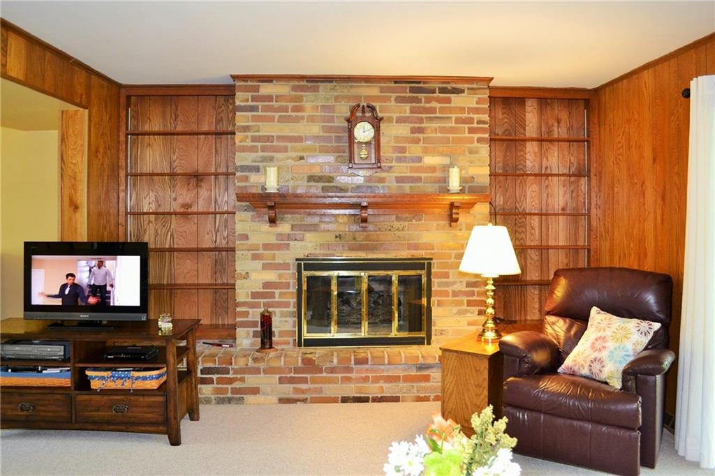 6233 Cromwell Road Indianapolis, IN 46250 - Photo 5 of 24 Gallery Image 5