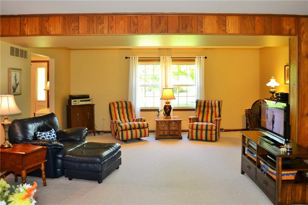 6233 Cromwell Road Indianapolis, IN 46250 - Photo 6 of 24 Gallery Image 6