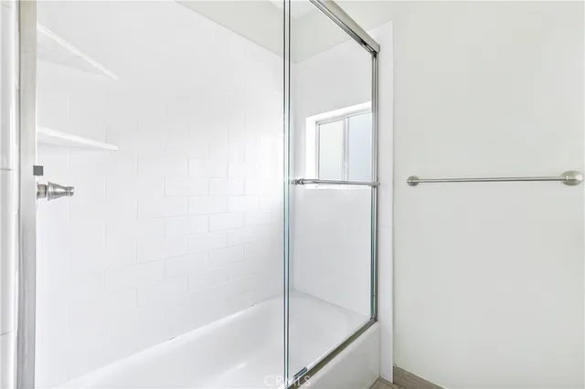 $4,500 | 912 North Howard Street, Glendale, CA 91207