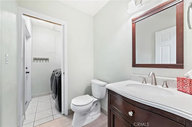 $4,500 | 912 North Howard Street, Glendale, CA 91207